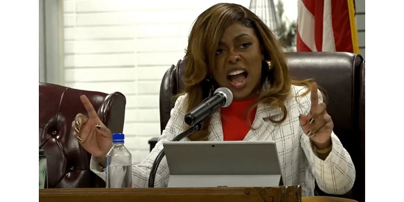 Scandal-plagued Illinois 'super mayor' Tiffany Henyard announces she will run for second term