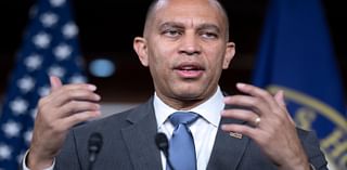 Hakeem Jeffries wins reelection as House Democratic leader despite party's losses