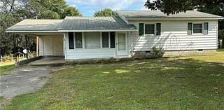 3 Bedroom Home in McLeansville - $205,000