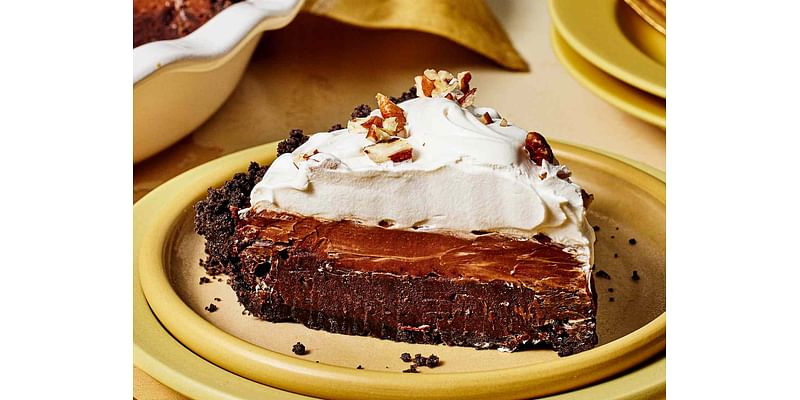 This Easy Retro Dessert Features a Jaw-Dropping Amount of Chocolate