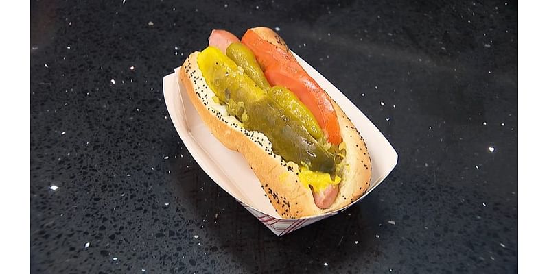 Longstanding suburban hot dog spot inducted into Vienna Beef Hall of Fame