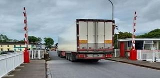 Temporary footbridge installed on busy Leitrim/Roscommon border bridge for trial period