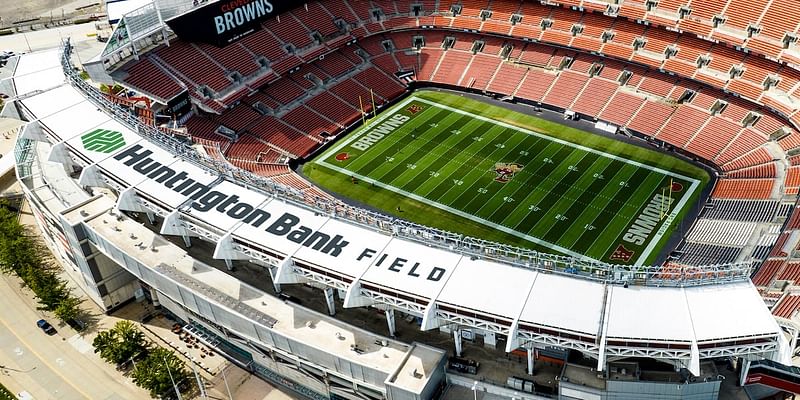 Cleveland‘s Mayor estimates the Browns’ decision to build a new stadium could cost the downtown $ 30 million every year