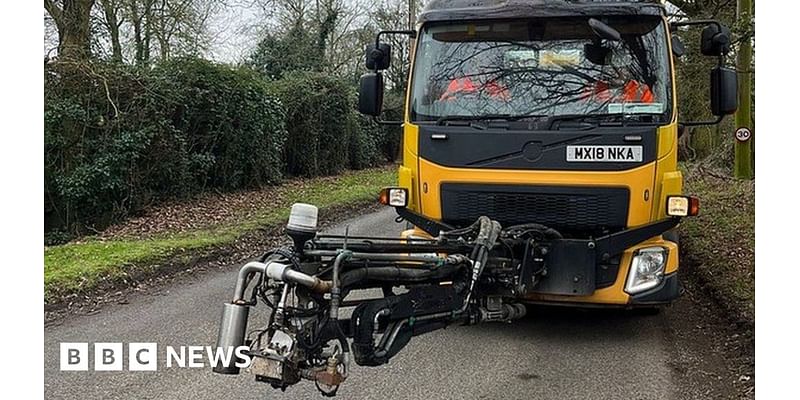 Pothole machine fuelled by vegetable oil to be used in Suffolk