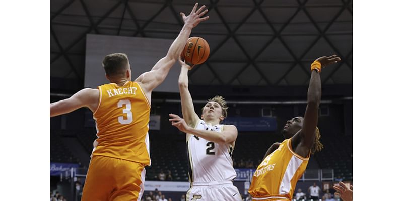 Loyer scores 27, Purdue pulls away late to beat Tennessee 71-67 in Maui Invitational