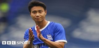 Paik Seung-ho: Birmingham midfielder signs contract extension with League One leaders