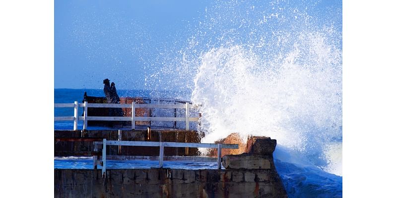 PHOTOS: King tides crash along the San Diego coastline