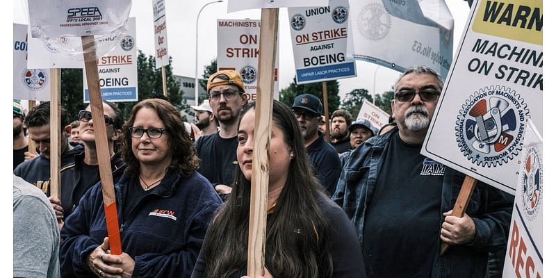 Boeing machinists on picket lines prepare for lengthy strike: 'I can last as long as it takes'