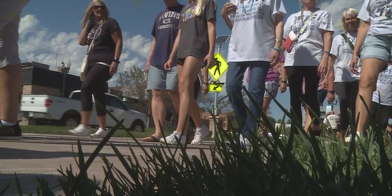 Sioux Falls volunteers gather for ‘Out of the Darkness’ walk