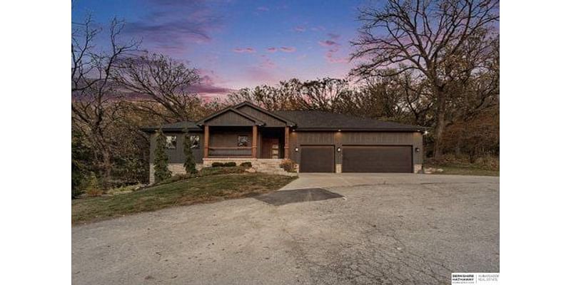 3 Bedroom Home in Elkhorn - $699,000