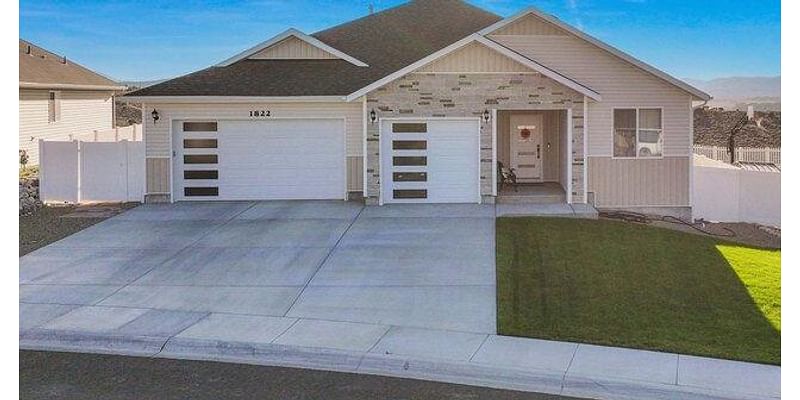 3 Bedroom Home in Elko - $550,000