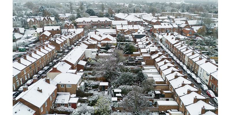 UK weather map reveals where snow will fall with Met Office warnings in place as much of Britain wakes to sub-zero temperatures