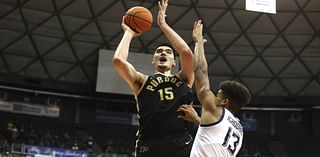 Zach Edey’s 28 points, 15 boards power No. 2 Purdue men’s basketball past No. 4 Marquette for Maui Invitational title