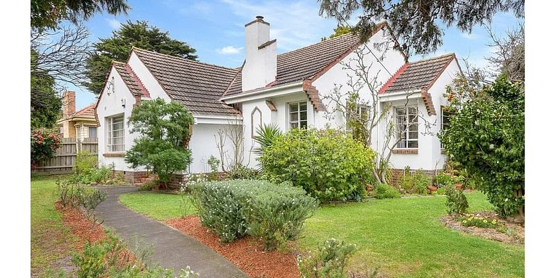 Melbourne father buys $680,000 house for his daughter - but she's not even old enough to live on her own