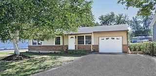 3 Bedroom Home in McHenry - $239,000