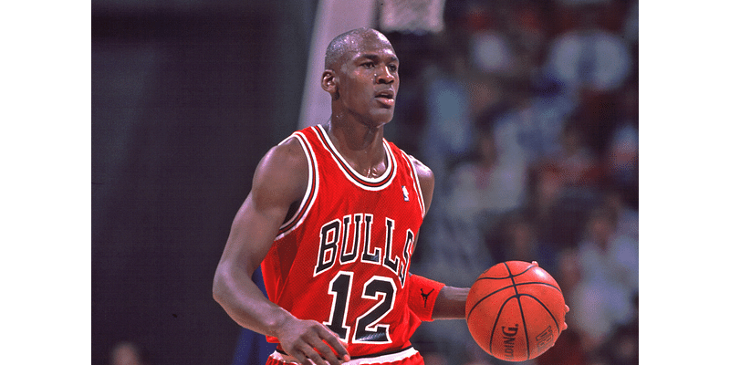 After Michael Jordan’s $4.68 Million Sale, Ex NBA Star Names Actual Price for Signed Jordan Jersey