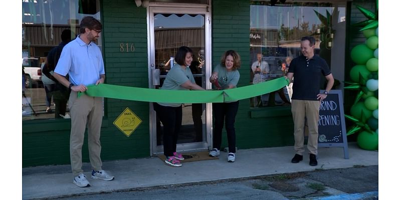 Huntsville book seller opens brick and mortar shop