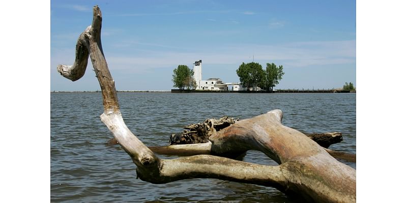 Trump vowed to roll back regulations targeting climate change. How will the Great Lakes fare?