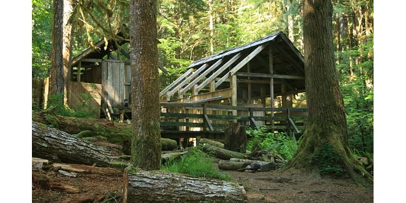 Bagby Hot Springs to re-open Saturday after Sandstone Fire threat passes