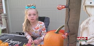 Piper’s pumpkin stand: Generosity by the gourd