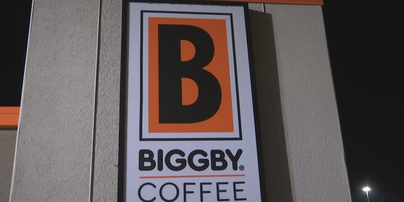 Biggby Coffee supporting local hockey with media day