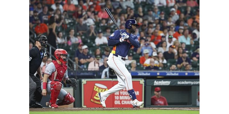 Astros All-Star OF Yordan Alvarez exits vs. Angels with apparent leg injury