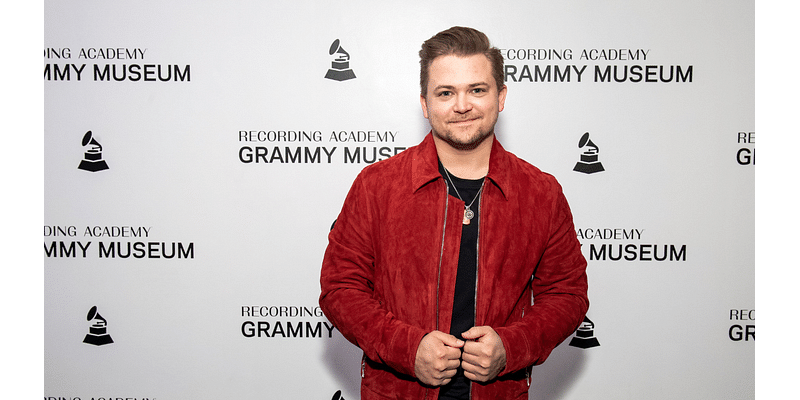 Hunter Hayes Shares 'Therapeutic' Update After 10 Years