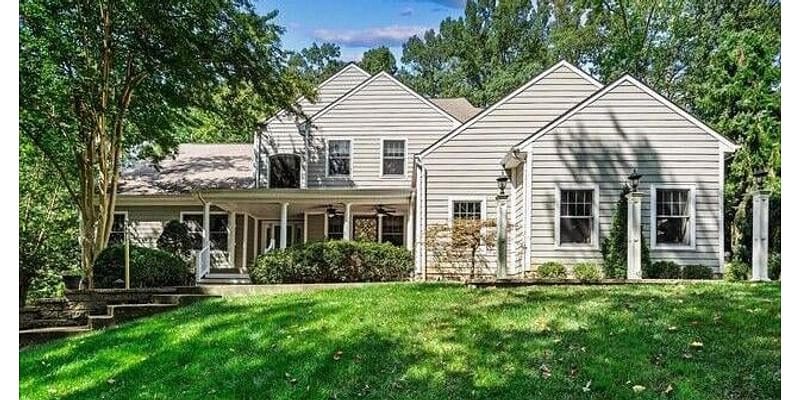 5 Bedroom Home in STAFFORD - $1,150,000