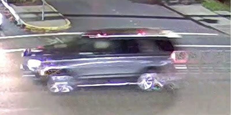 Police searching for SUV involved in hit-and-run in Bellevue