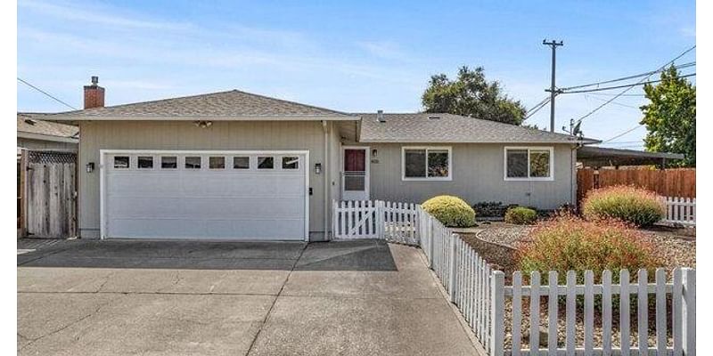 3 Bedroom Home in PETALUMA - $798,000