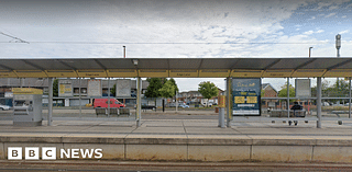 Man seriously injured in Droylsden attack after 'car chase'