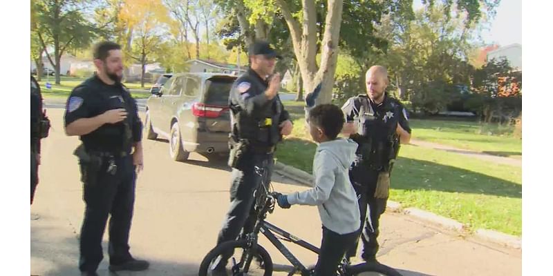 Villa Park police surprise 9-year-old with new bike after thief steals birthday present