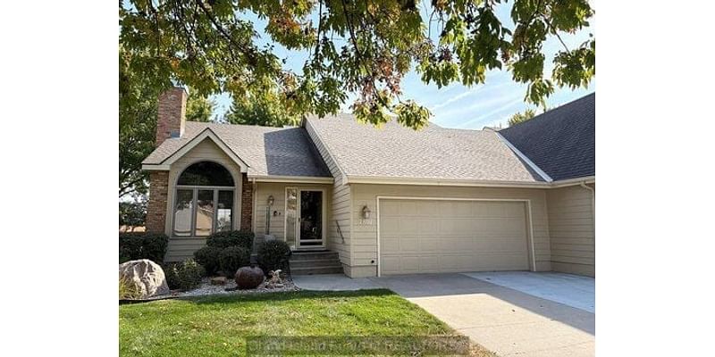 2 Bedroom Home in Grand Island - $440,000