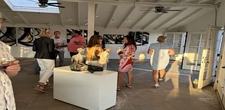 Flowing Abstracts: MaliBUngalows hosts an intriguing intergenerational exhibit • The Malibu Times