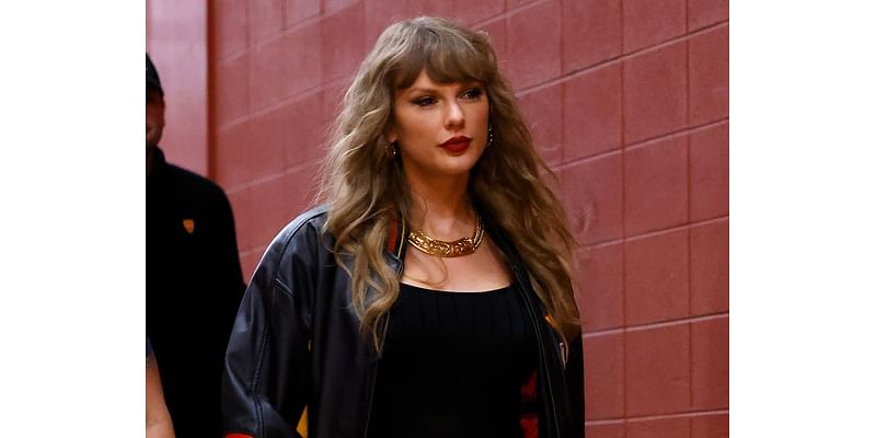 Taylor Swift shares ‘extremely important’ reminder with fans