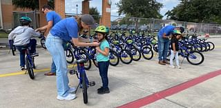 Kingsville students get new bike thanks to volunteers