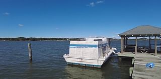 Abandoned vessel in Portsmouth moves from City Park