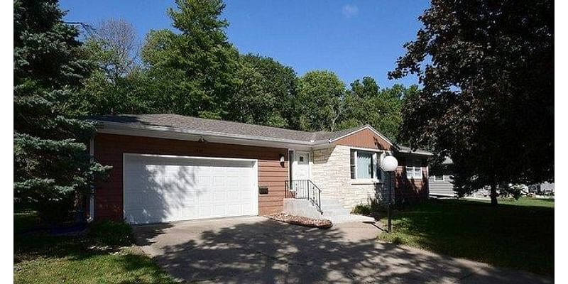 3 Bedroom Home in COUNCIL BLUFFS - $295,999