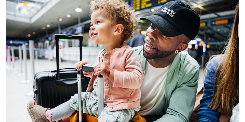 11 Resources Parents Should Know About When They Fly With Kids