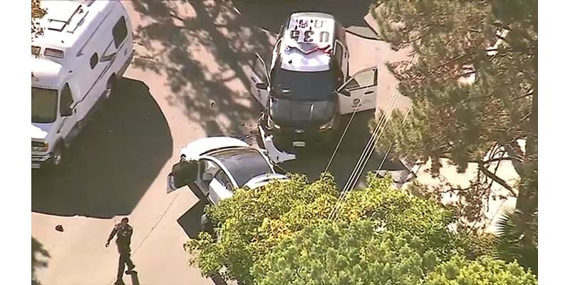 Chase suspect crashes head-on into police vehicle in Sherman Oaks, injuring officer, LAPD says