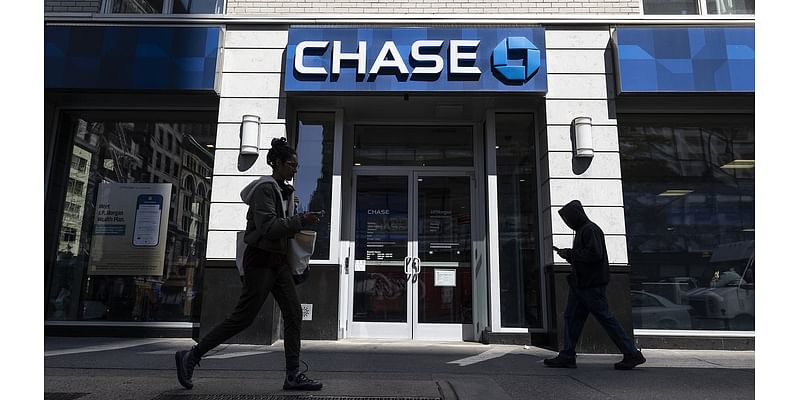 Chase abruptly shuts 7 branches in just one week - amid total closures of 14 from major US banks