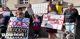 Parents battle to stop Isle of Wight school closures