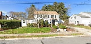 Single-family residence in Annville sells for $325,000