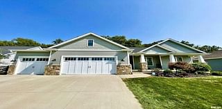 5 Bedroom Home in Bettendorf - $649,900