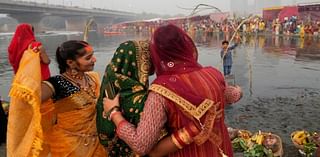 AP PHOTOS: Tens of thousands of Hindu devotees flock to rivers for prayers to the sun god