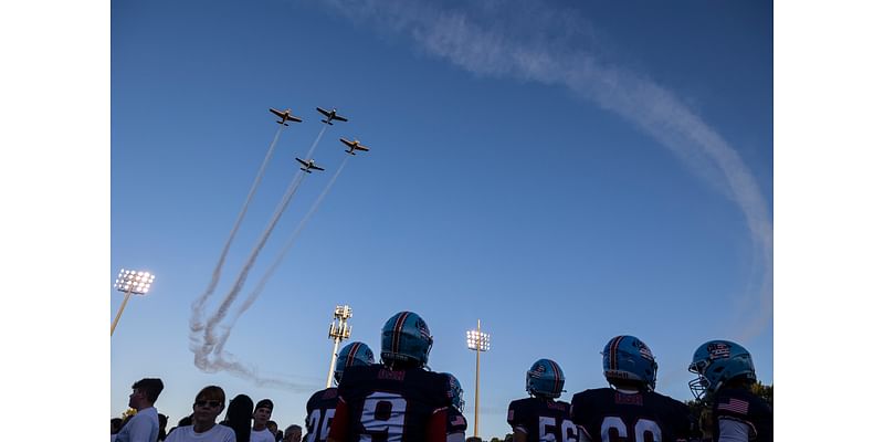 Flyover, skydiver highlight ‘Sailor Salute’ as Mona Shores holds off Byron Center 14-12