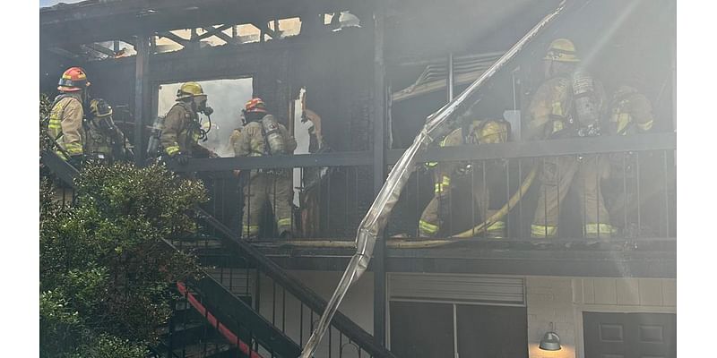 Large fire at southeast Austin apartment complex displaces more than a dozen residents