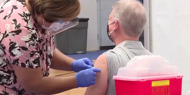 Phoenix-area health experts encouraging vaccinations ahead of holiday gatherings