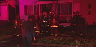 Elderly woman escapes Detroit house fire