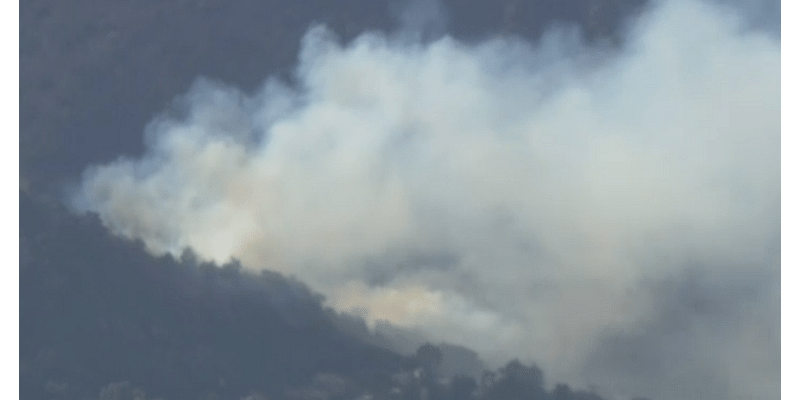 Brush fire breaks out near homes in Hacienda Heights